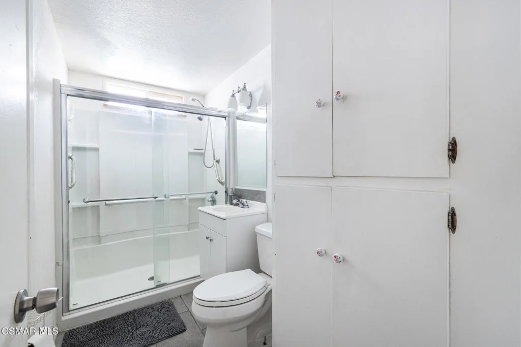 1620 Spence Street, Simi Valley, California 93065 home-pic-17