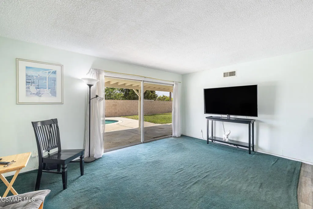 1620 Spence Street, Simi Valley, California 93065 home-pic-5