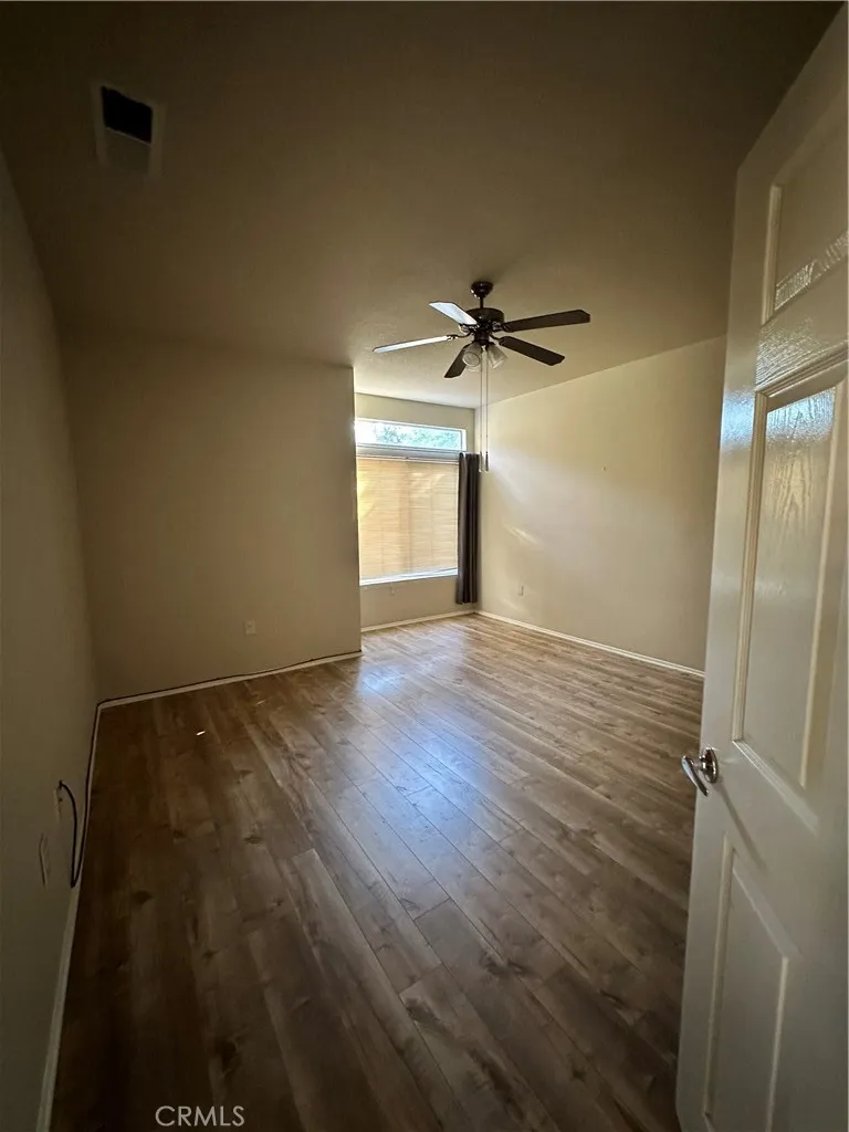 19014 Primrose Lane, Apple Valley, California 92308 home-pic-1