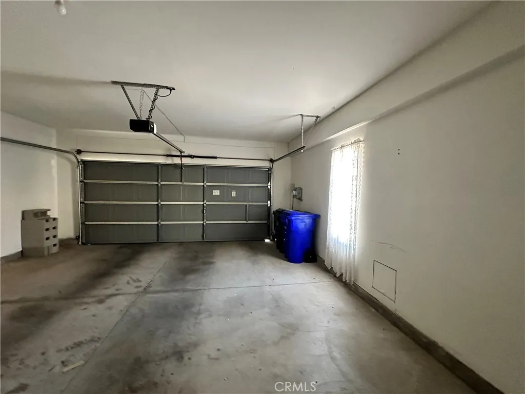 19014 Primrose Lane, Apple Valley, California 92308 home-pic-10