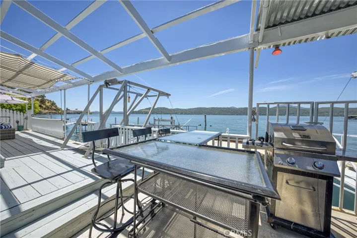 Large deck for entertaining