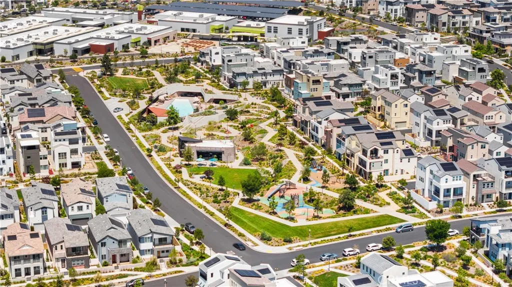 470 Lobata, Irvine, California 92618 home-pic-25