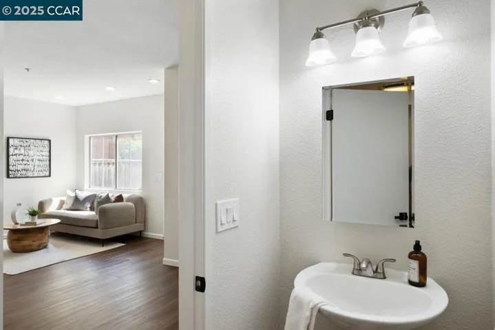 33022 Carrara Ter, Union City, California 94587