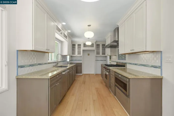 76 Terrace Rd, Walnut Creek, California 94597