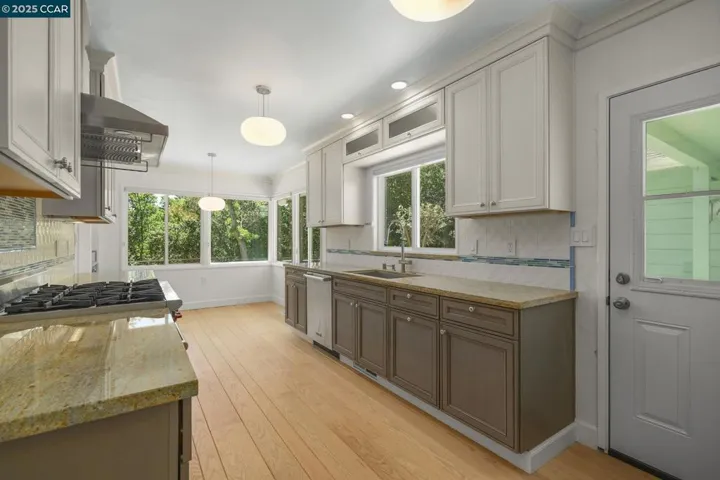 76 Terrace Rd, Walnut Creek, California 94597