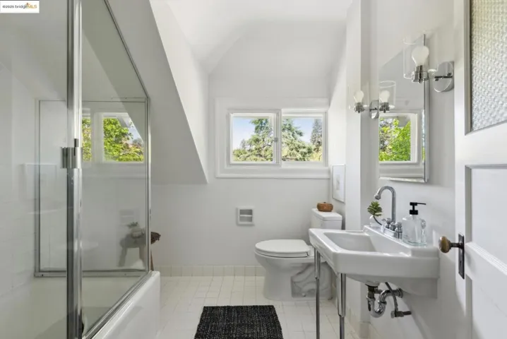 101 Bonita Ave, Piedmont, California 94611