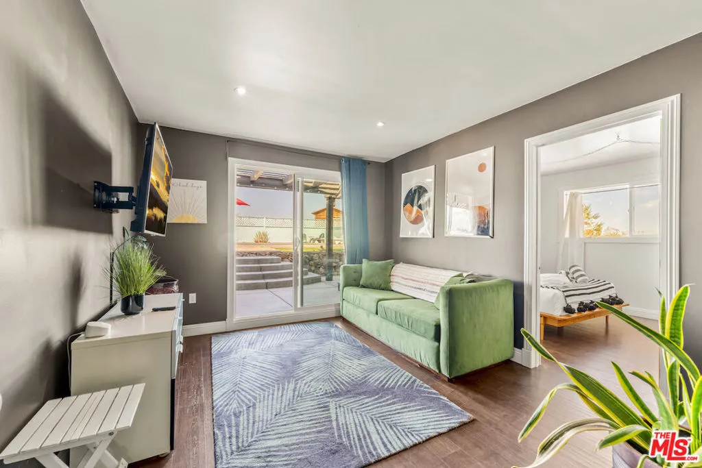 2651 Foxy Flats Road, Joshua Tree, California 92252 home-pic-25