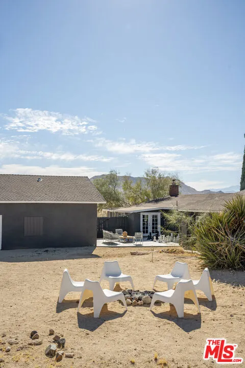 2651 Foxy Flats Road, Joshua Tree, California 92252 home-pic-34