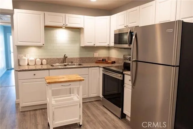 9653 Spyglass Avenue 102, Desert Hot Springs, California 92240 home-pic-3