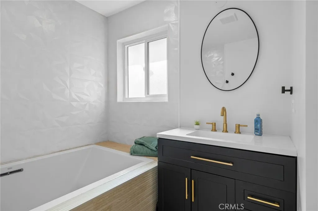 1015 Summit Drive, Crestline, California 92325 home-pic-29