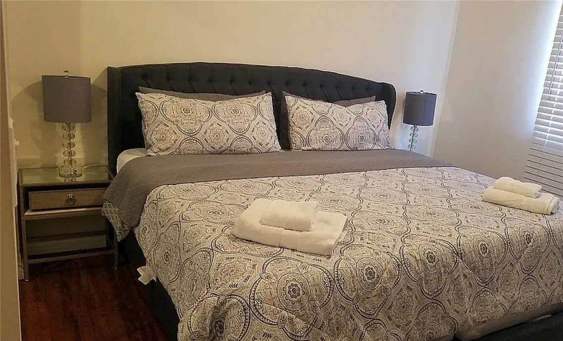 605 N Hobart Boulevard, Los Angeles, California 90004 home-pic-14