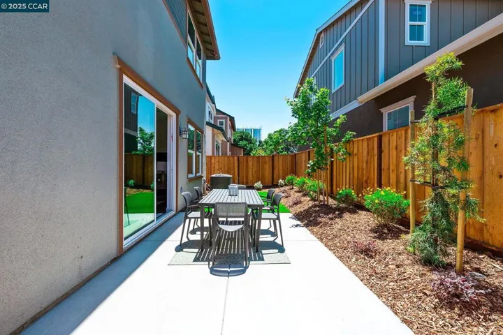 53 Riverbend Lane, Petaluma, California 94952