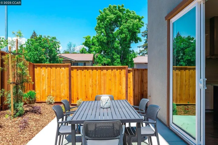 53 Riverbend Lane, Petaluma, California 94952