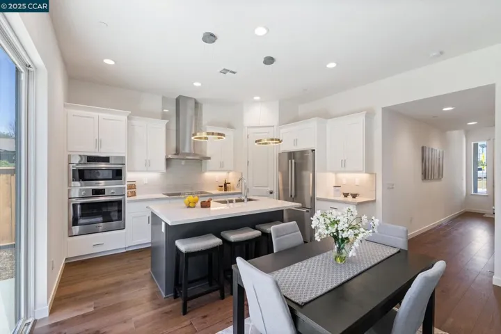 53 Riverbend Lane, Petaluma, California 94952