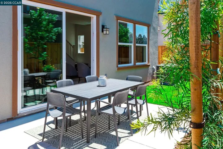 53 Riverbend Lane, Petaluma, California 94952