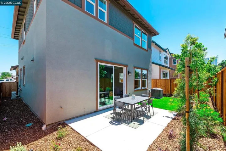 53 Riverbend Lane, Petaluma, California 94952