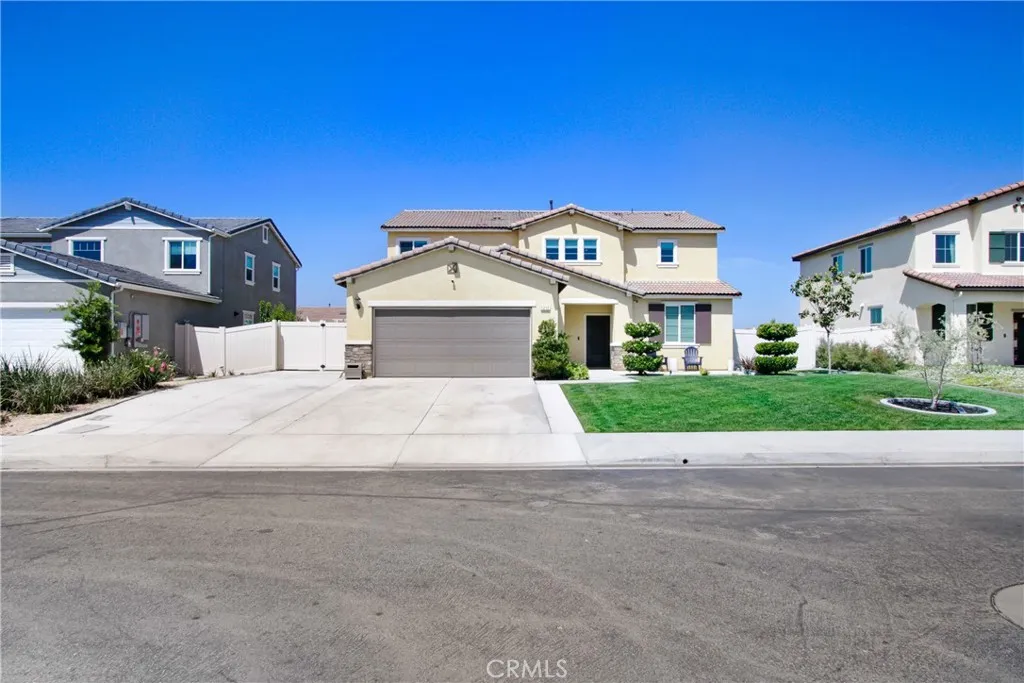 1212 Venice Avenue, Mentone, California 92359 home-pic-0