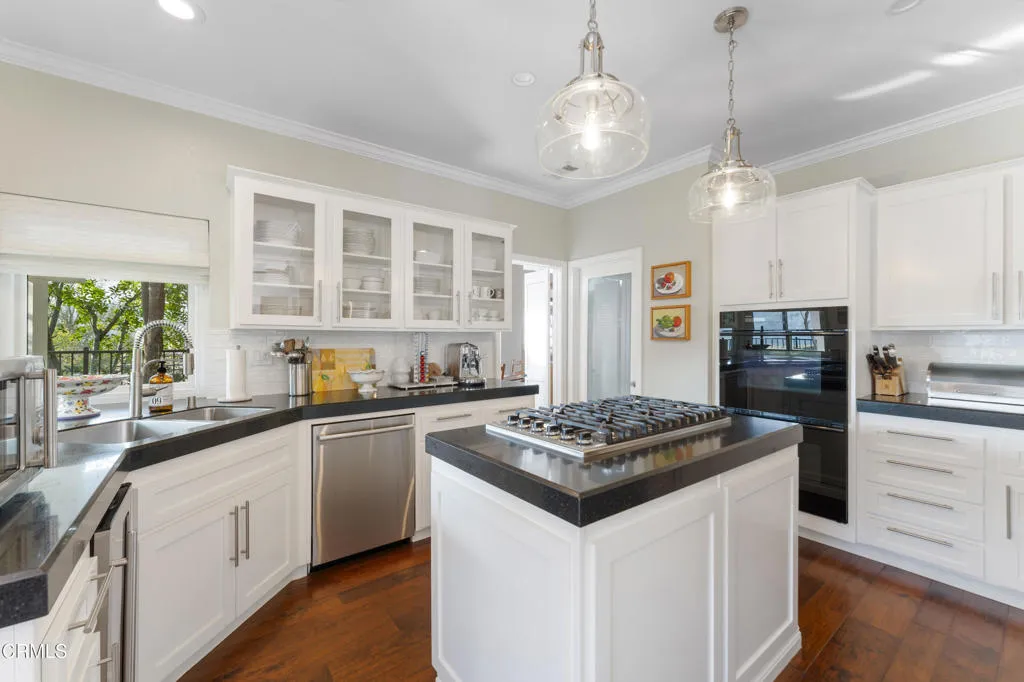 3153 Dragonfly Street, Glendale, California 91206 home-pic-20