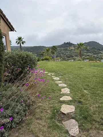 27392 Tumbleweed Tr., Valley Center, California 92082