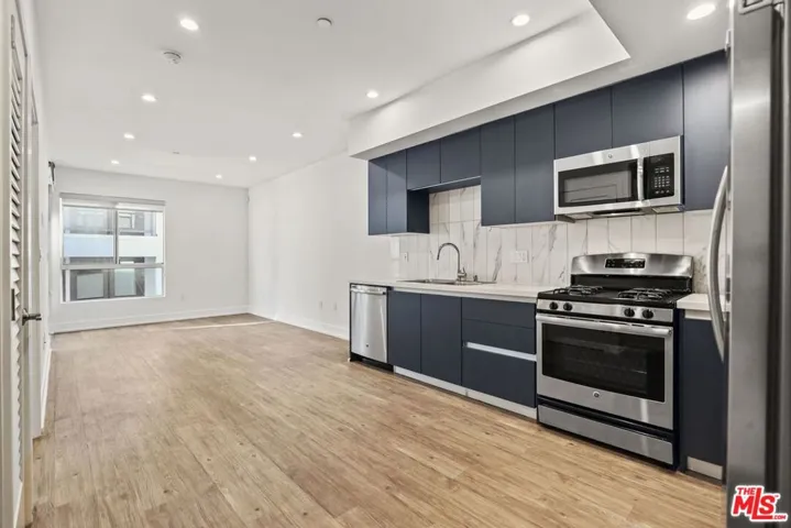 1831 Sawtelle Boulevard 207, Los Angeles, California 90025