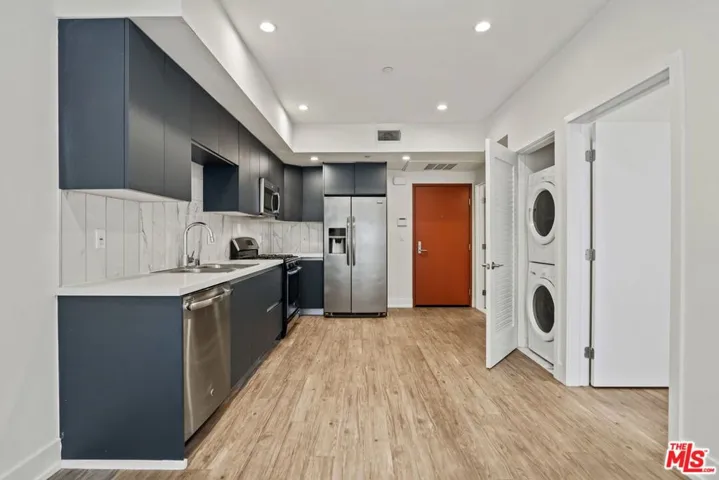 1831 Sawtelle Boulevard 207, Los Angeles, California 90025