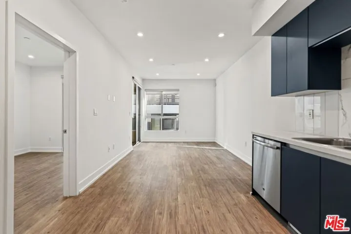 1831 Sawtelle Boulevard 207, Los Angeles, California 90025