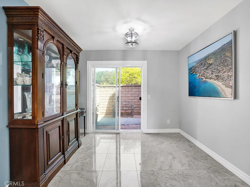 3842 Montego Drive, Huntington Beach, California 92649 home-pic-12