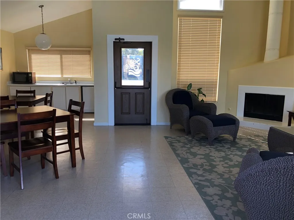 3842 Montego Drive, Huntington Beach, California 92649 home-pic-57