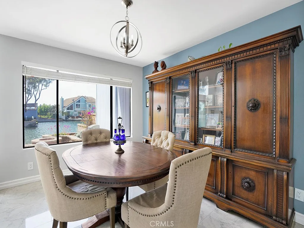 3842 Montego Drive, Huntington Beach, California 92649 home-pic-4