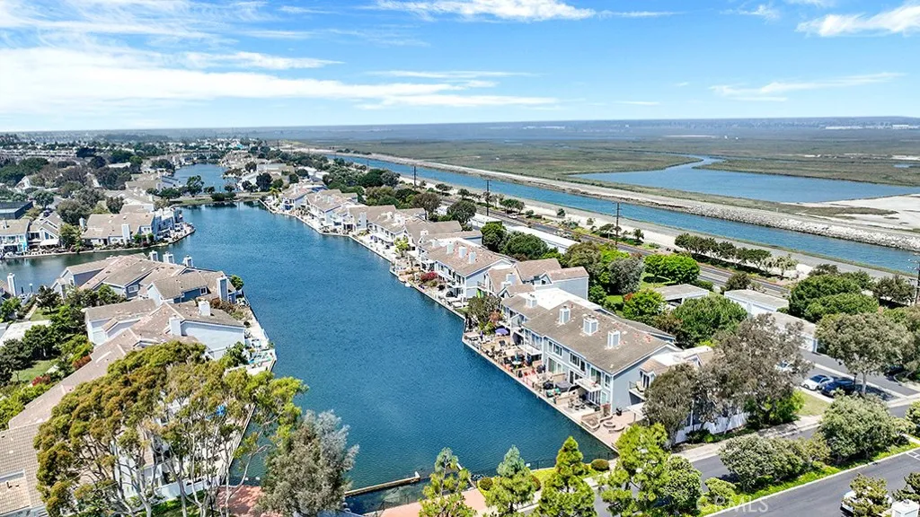 3842 Montego Drive, Huntington Beach, California 92649 home-pic-42