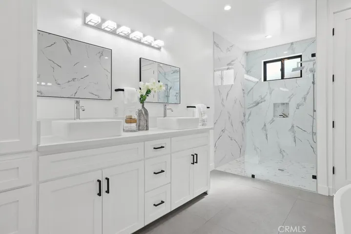 11221 Davenport Road, Rossmoor, California 90720