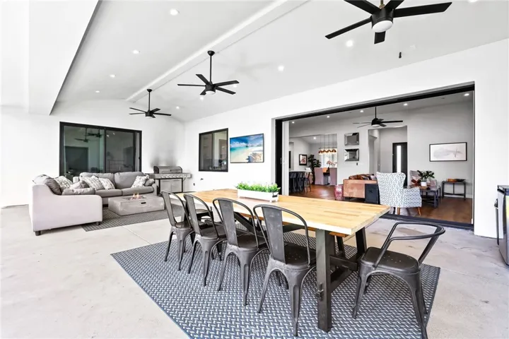 11221 Davenport Road, Rossmoor, California 90720