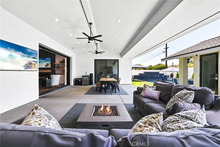 11221 Davenport Road, Rossmoor, California 90720