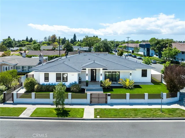 11221 Davenport Road, Rossmoor, California 90720