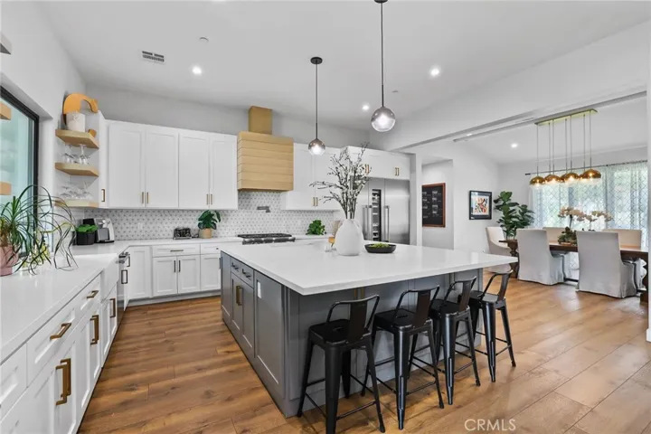 Chef’s Dream Kitchen – A massive center island, premium appliances, and elegant finishes make this kitchen both functional and stunning.