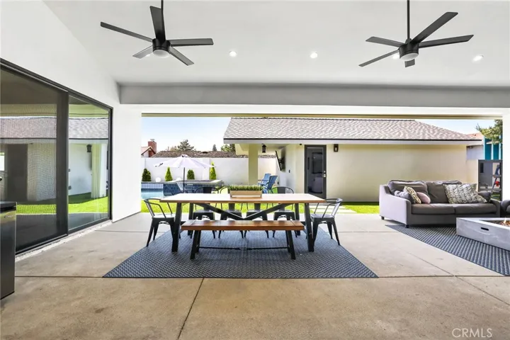 11221 Davenport Road, Rossmoor, California 90720