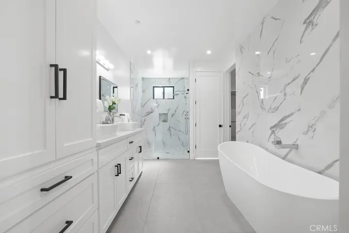 11221 Davenport Road, Rossmoor, California 90720