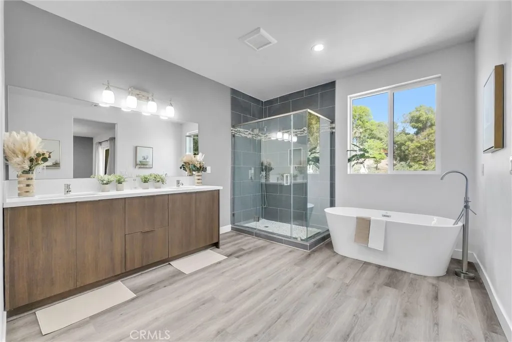 689 Castlehill Dr, Walnut, California 91789 home-pic-14