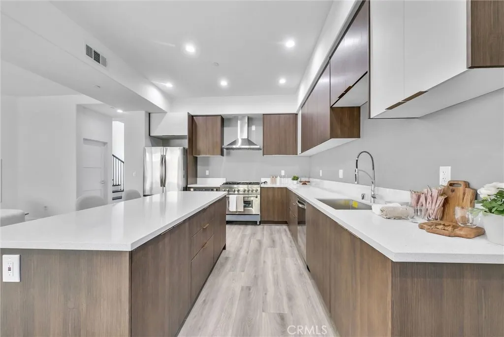 689 Castlehill Dr, Walnut, California 91789 home-pic-10