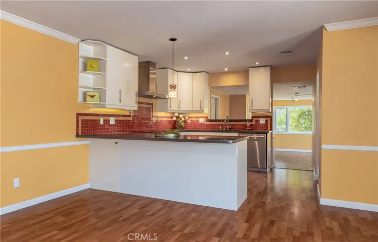 645 Alta Loma Drive, Redlands, California 92373
