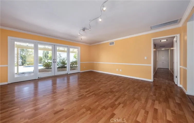 645 Alta Loma Drive, Redlands, California 92373