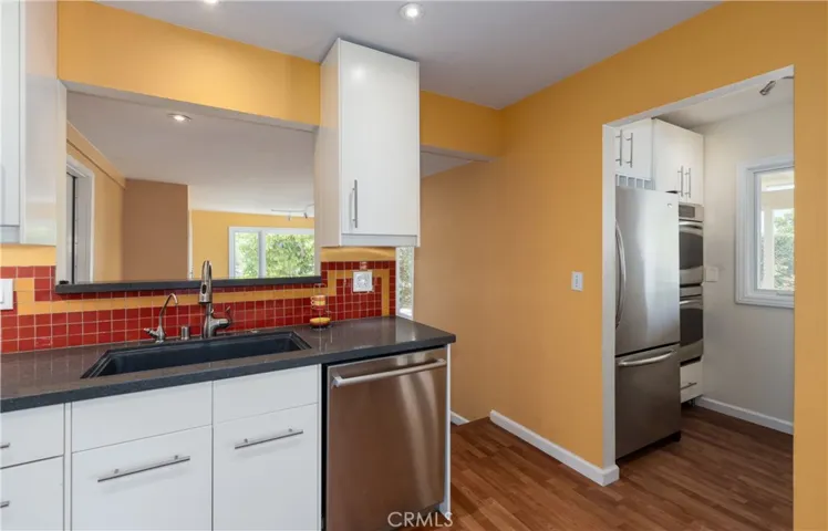645 Alta Loma Drive, Redlands, California 92373