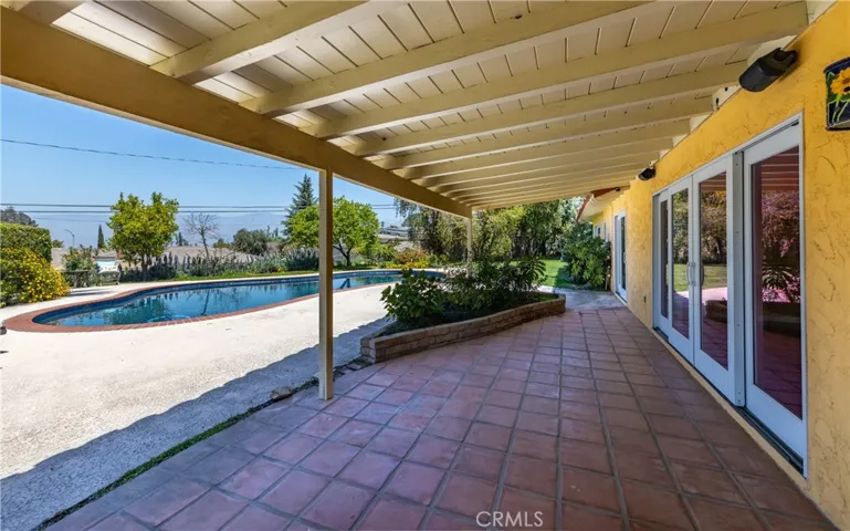 645 Alta Loma Drive, Redlands, California 92373