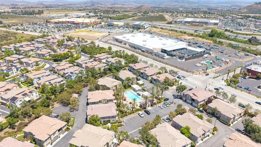 27435 Larabee Court 2, Murrieta, California 92562 home-pic-21