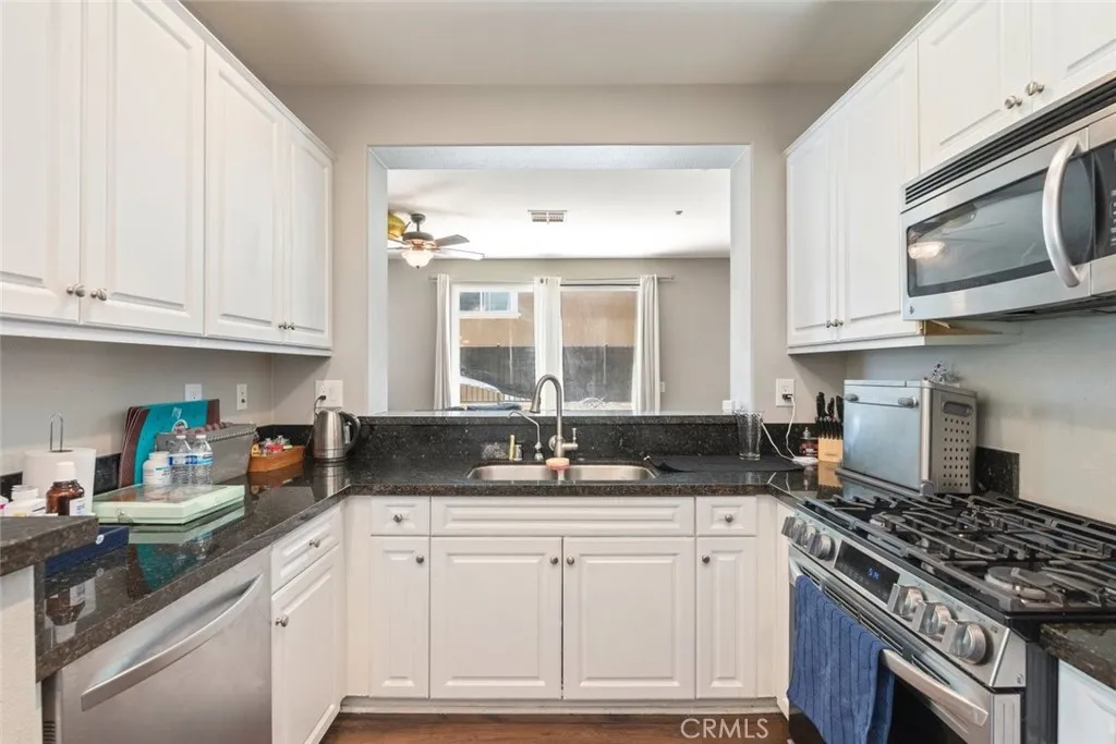 27435 Larabee Court 2, Murrieta, California 92562 home-pic-7