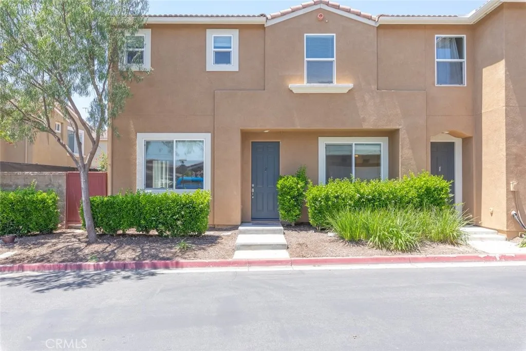 27435 Larabee Court 2, Murrieta, California 92562 home-pic-0