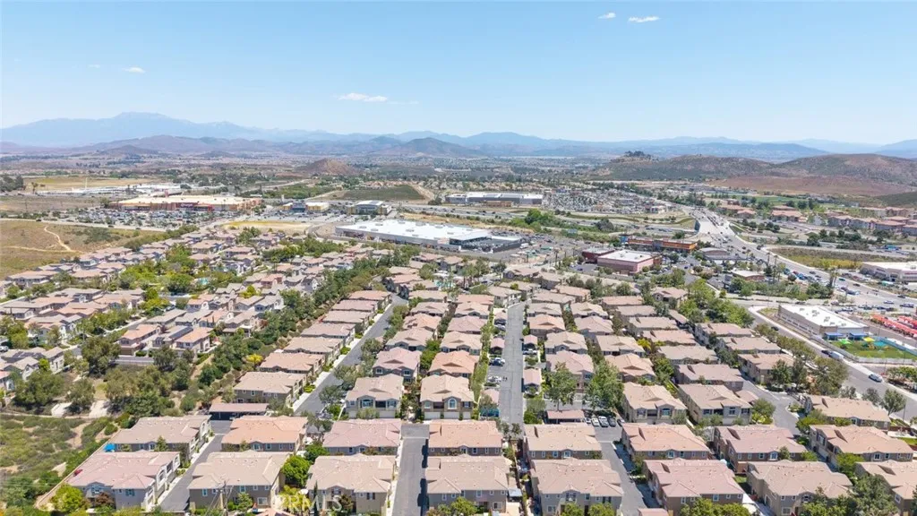 27435 Larabee Court 2, Murrieta, California 92562 home-pic-20