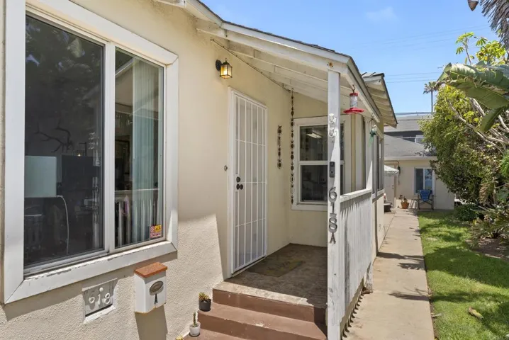 618 S Pacific Street, Oceanside, California 92054