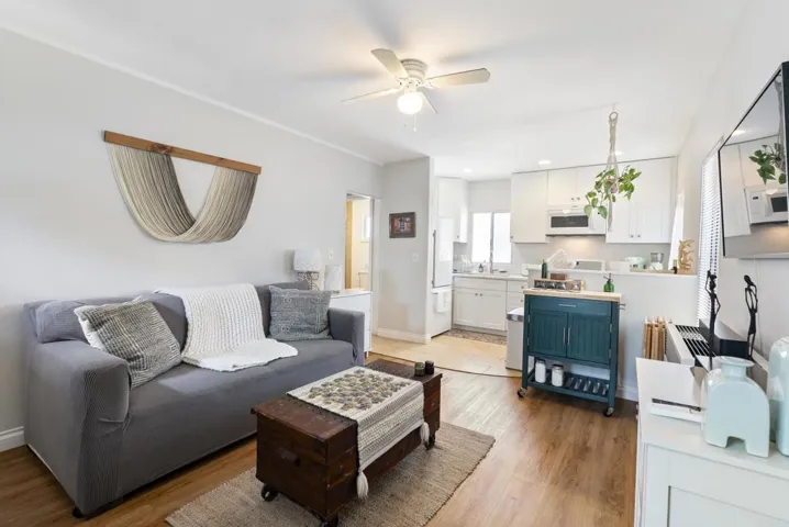 618 S Pacific Street, Oceanside, California 92054