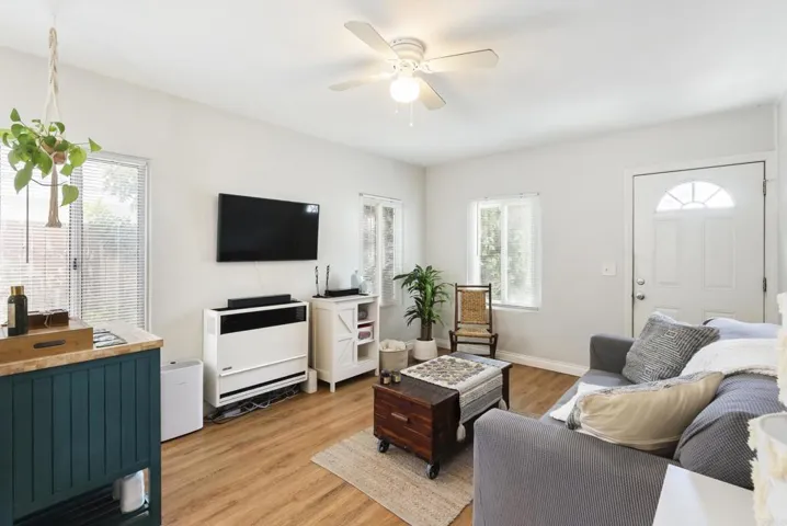 618 S Pacific Street, Oceanside, California 92054